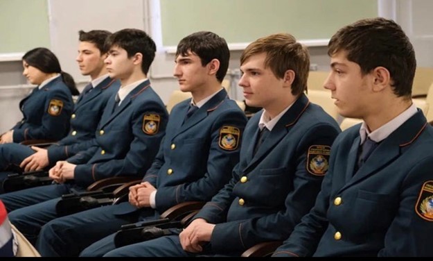 Награждение юного спасателя