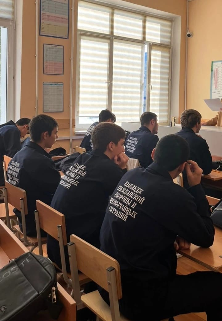 «Разговоры о важном» - «Закон и справедливость. Ко Дню Конституции Российской Федерации»