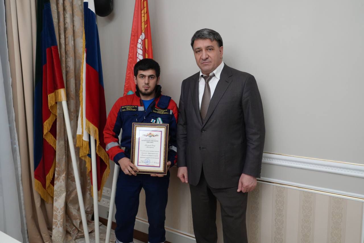 Встреча Главы г. Махачкала со студентами-спасателями ЧПОУ "Колледж ГО и ЧС"