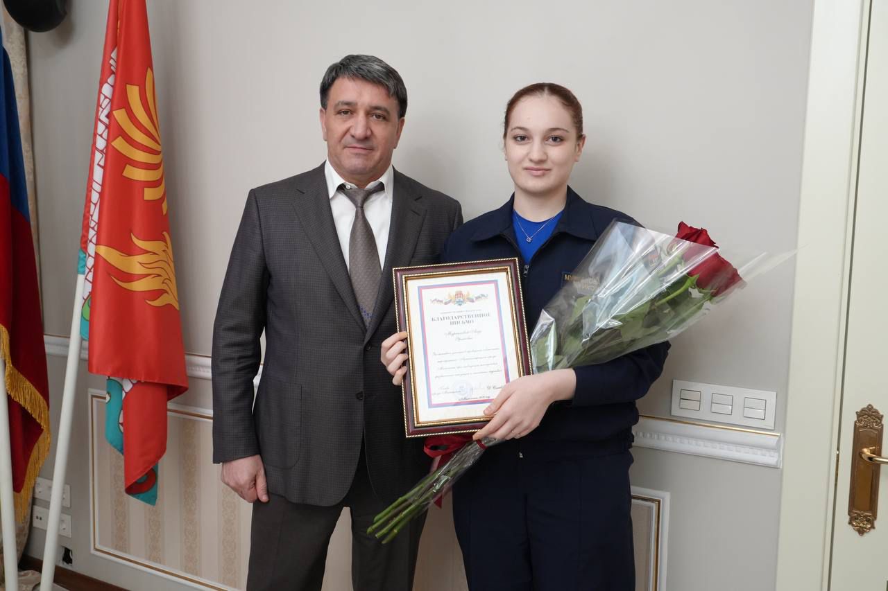 Встреча Главы г. Махачкала со студентами-спасателями ЧПОУ "Колледж ГО и ЧС"